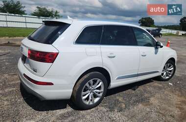 Позашляховик / Кросовер Audi Q7 2018 в 