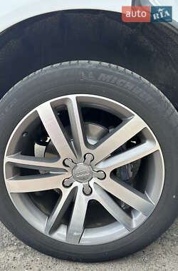 Внедорожник / Кроссовер Audi Q7 2013 в 