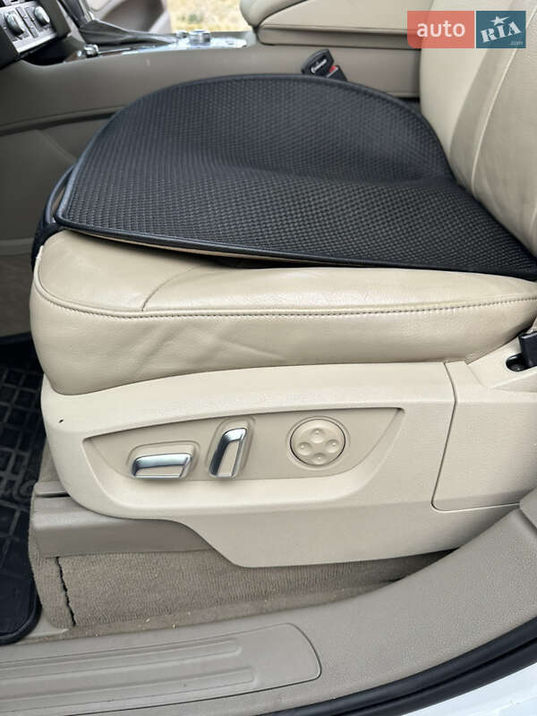 Позашляховик / Кросовер Audi Q7 2013 в Черкасах