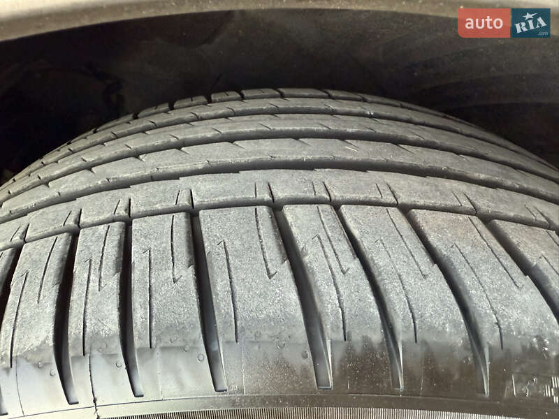 Внедорожник / Кроссовер Audi Q7 2020 в Киеве