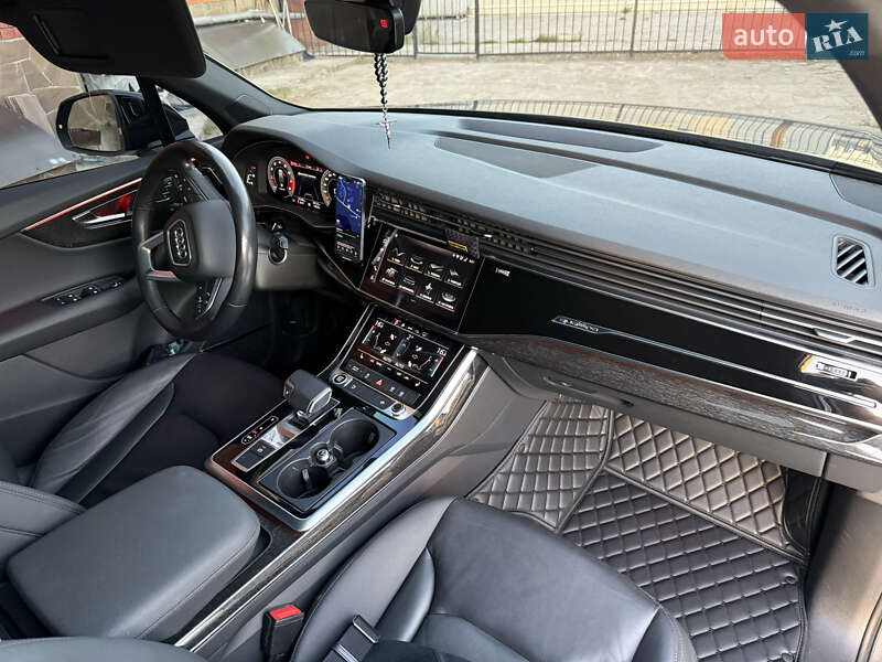 Внедорожник / Кроссовер Audi Q7 2020 в Киеве