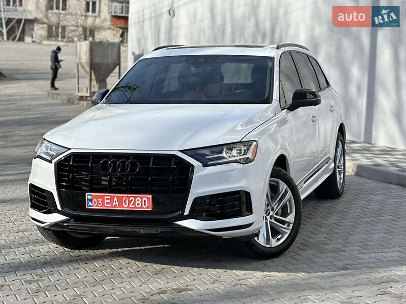 Позашляховик / Кросовер Audi Q7 2021 в Києві
