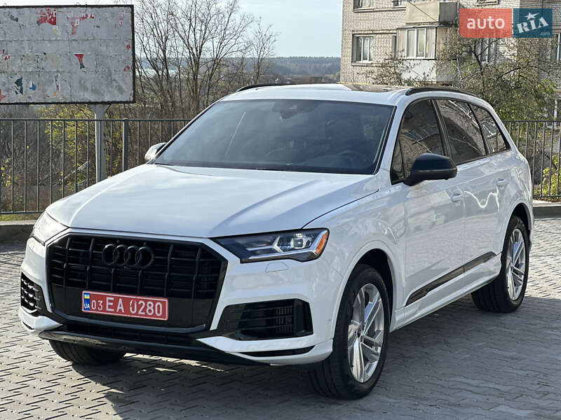 Позашляховик / Кросовер Audi Q7 2021 в Києві