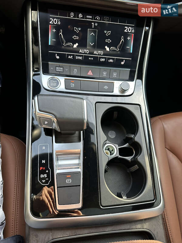 Позашляховик / Кросовер Audi Q7 2021 в Києві