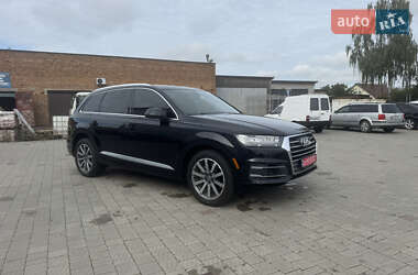 Внедорожник / Кроссовер Audi Q7 2018 в 