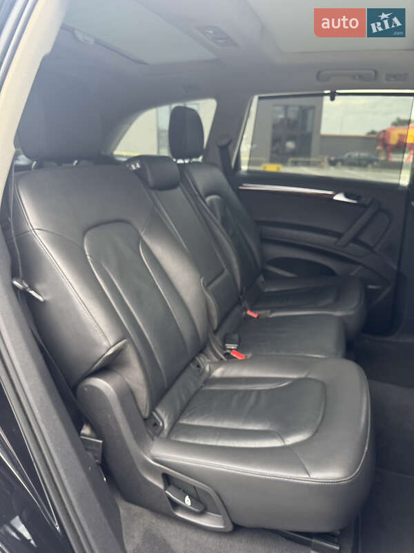 Внедорожник / Кроссовер Audi Q7 2015 в Тернополе