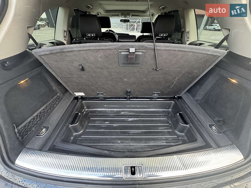 Внедорожник / Кроссовер Audi Q7 2015 в Тернополе