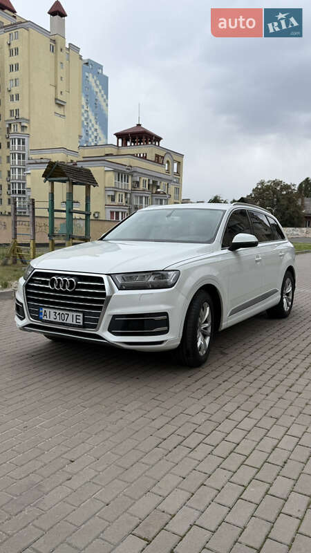 Внедорожник / Кроссовер Audi Q7 2016 в Киеве