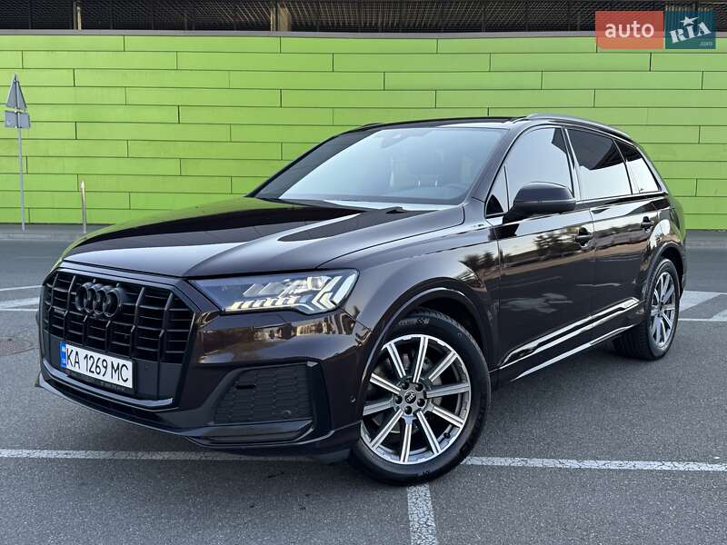 Позашляховик / Кросовер Audi Q7 2022 в Києві