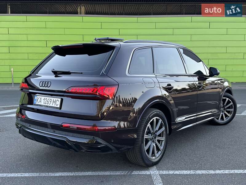 Позашляховик / Кросовер Audi Q7 2022 в Києві