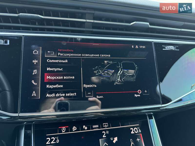 Позашляховик / Кросовер Audi Q7 2022 в Києві