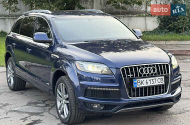 Позашляховик / Кросовер Audi Q7 2010 в 