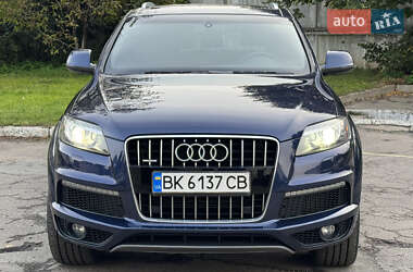 Позашляховик / Кросовер Audi Q7 2010 в 