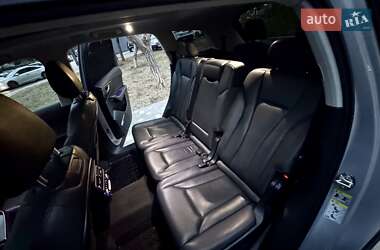 Позашляховик / Кросовер Audi Q7 2015 в 