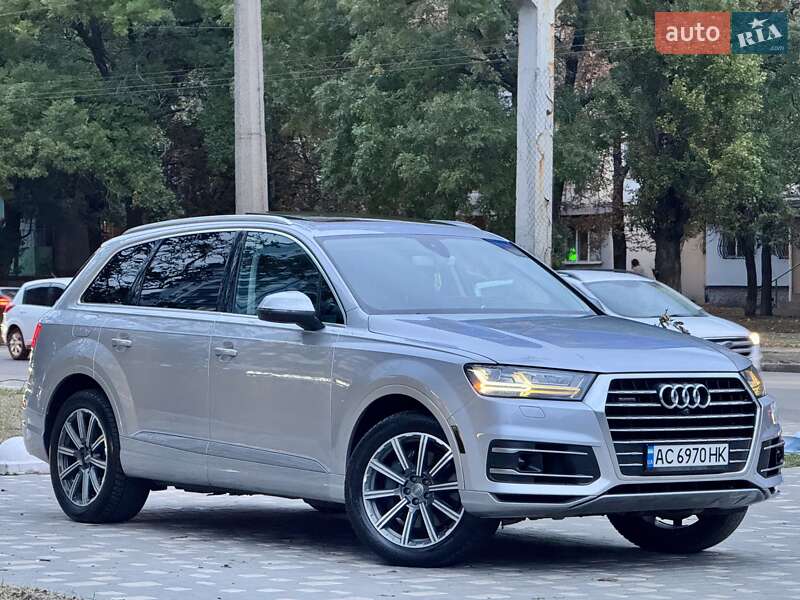 Внедорожник / Кроссовер Audi Q7 2015 в Одессе