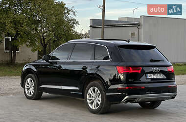 Внедорожник / Кроссовер Audi Q7 2016 в 