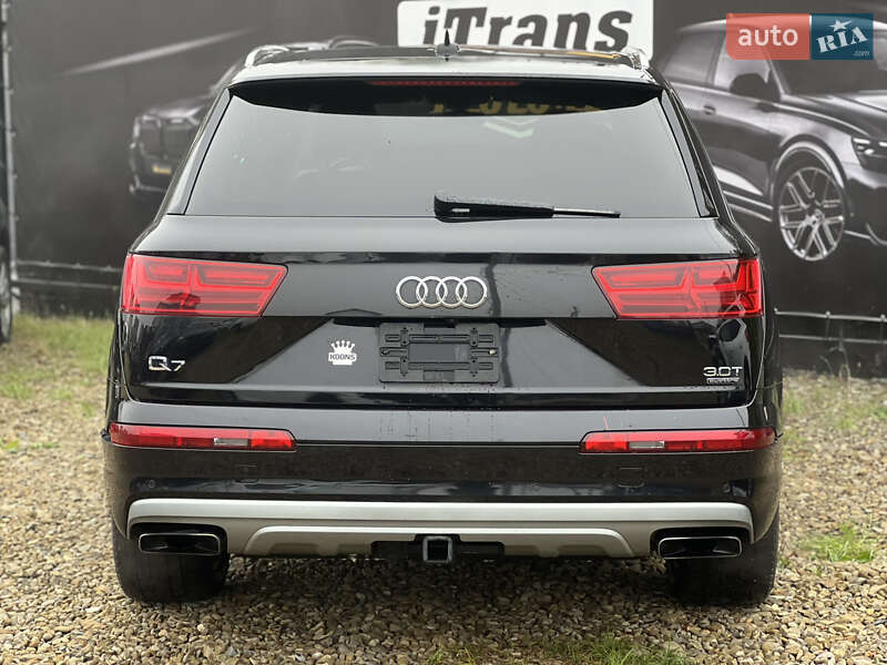 Позашляховик / Кросовер Audi Q7 2017 в Стрию