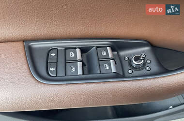Позашляховик / Кросовер Audi Q7 2017 в 