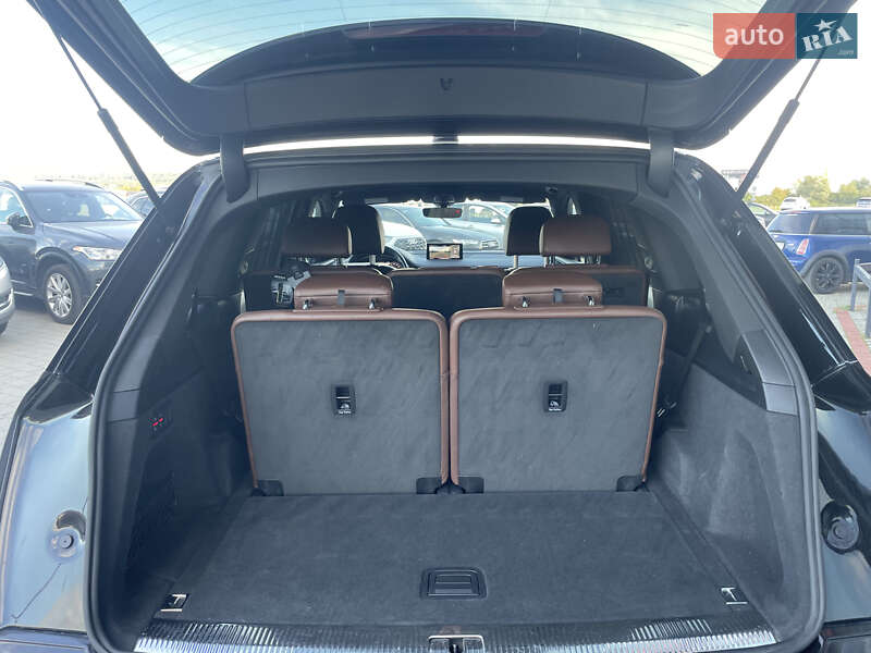 Внедорожник / Кроссовер Audi Q7 2017 в Ужгороде