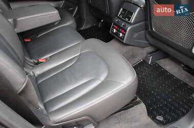 Позашляховик / Кросовер Audi Q7 2015 в 