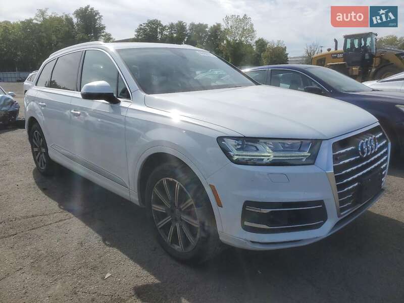 Внедорожник / Кроссовер Audi Q7 2015 в Чернигове