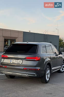 Внедорожник / Кроссовер Audi Q7 2020 в 