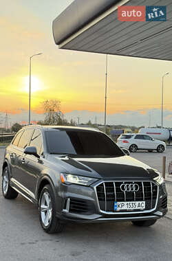 Внедорожник / Кроссовер Audi Q7 2020 в 