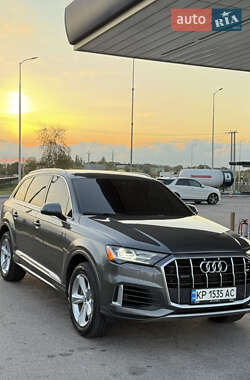 Внедорожник / Кроссовер Audi Q7 2020 в 