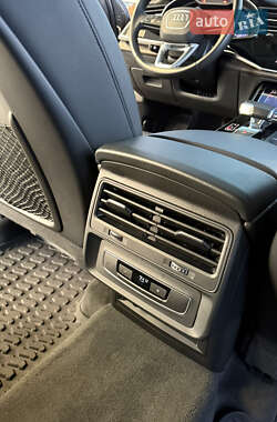 Внедорожник / Кроссовер Audi Q7 2020 в 