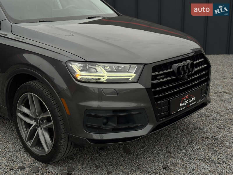 Позашляховик / Кросовер Audi Q7 2018 в Луцьку