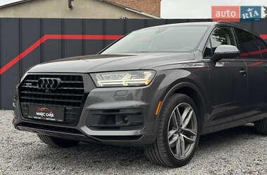 Внедорожник / Кроссовер Audi Q7 2018 в 