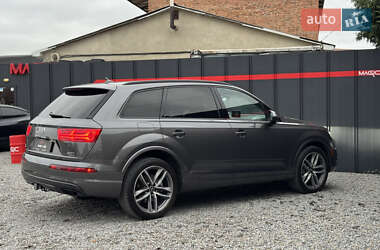 Внедорожник / Кроссовер Audi Q7 2018 в 
