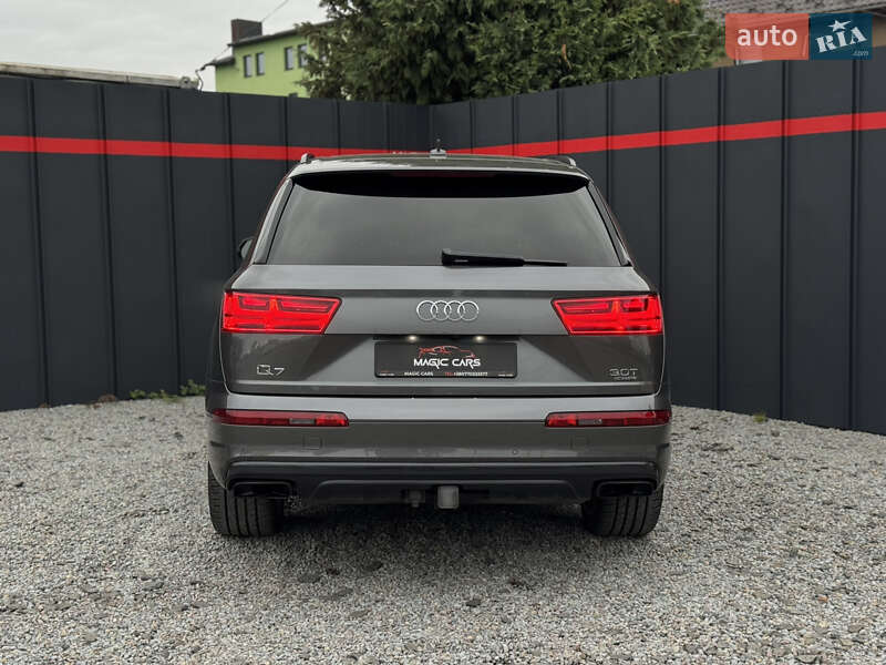 Позашляховик / Кросовер Audi Q7 2018 в Луцьку