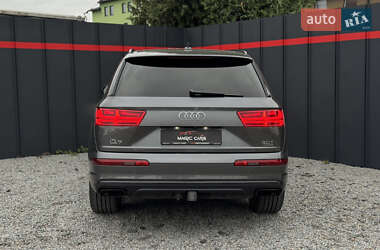 Внедорожник / Кроссовер Audi Q7 2018 в 