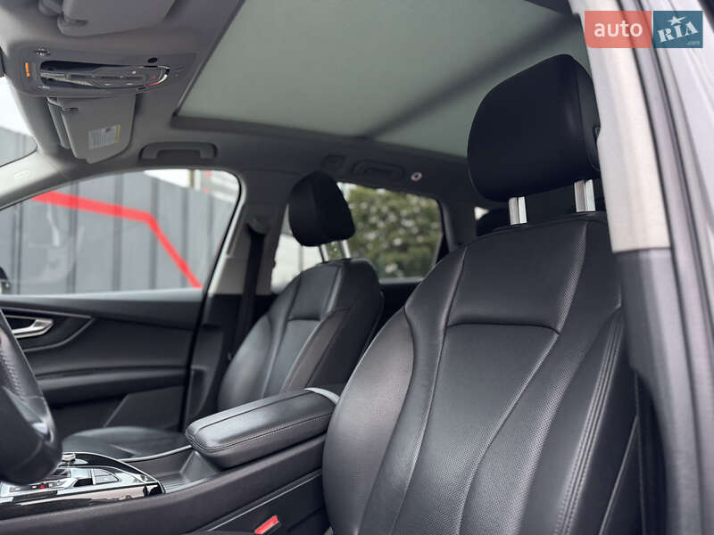 Позашляховик / Кросовер Audi Q7 2018 в Луцьку