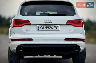 Позашляховик / Кросовер Audi Q7 2013 в 