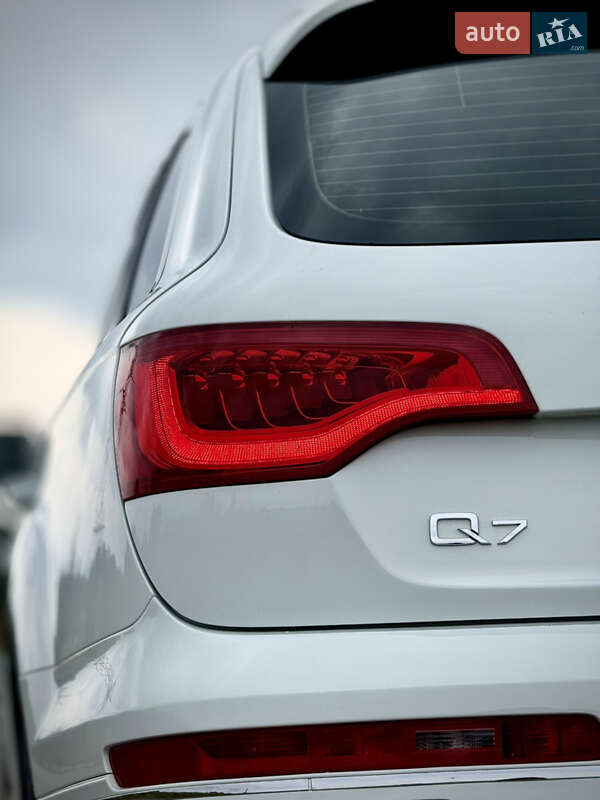 Внедорожник / Кроссовер Audi Q7 2013 в Трускавце