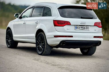 Позашляховик / Кросовер Audi Q7 2013 в 