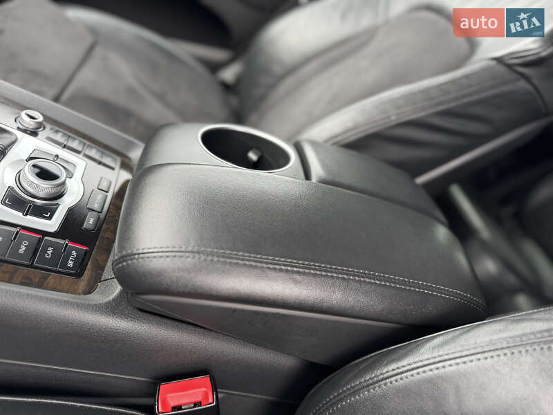 Внедорожник / Кроссовер Audi Q7 2013 в Трускавце