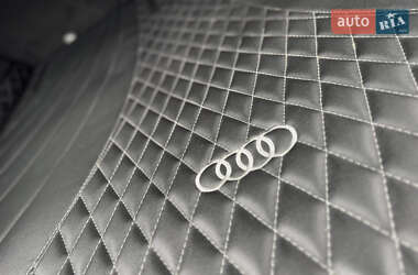 Позашляховик / Кросовер Audi Q7 2013 в 