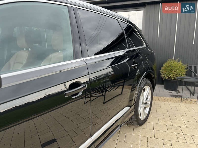 Внедорожник / Кроссовер Audi Q7 2022 в Львове