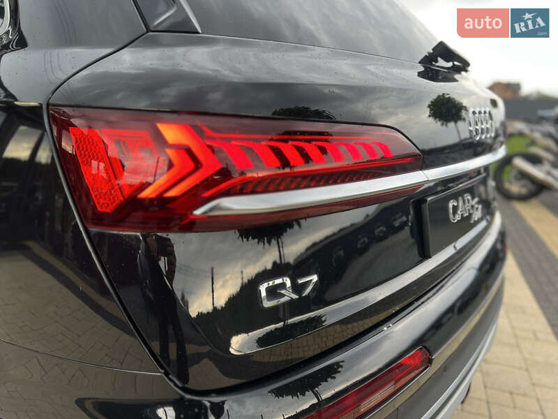 Внедорожник / Кроссовер Audi Q7 2022 в Львове