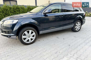 Внедорожник / Кроссовер Audi Q7 2006 в 