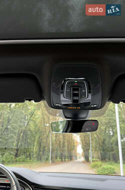Позашляховик / Кросовер Audi Q7 2020 в 