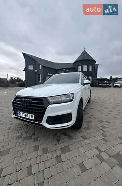 Позашляховик / Кросовер Audi Q7 2016 в 