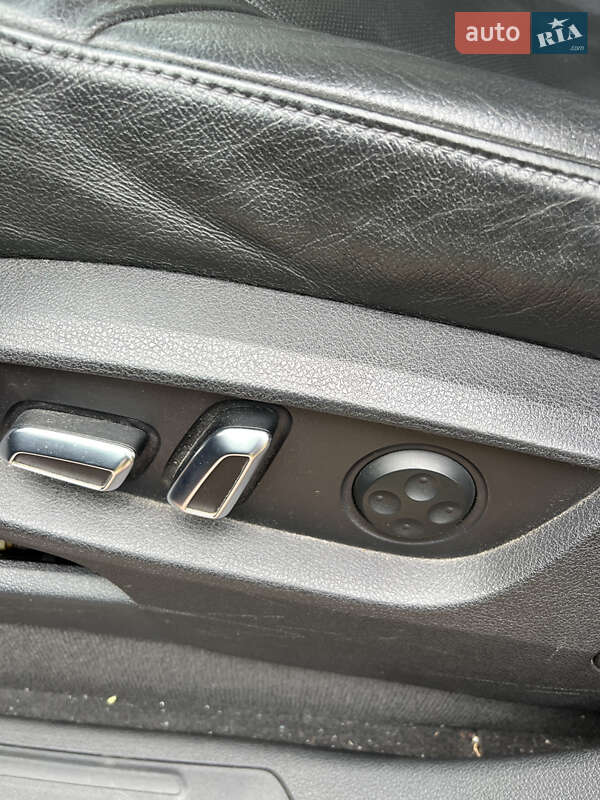 Позашляховик / Кросовер Audi Q7 2012 в Києві
