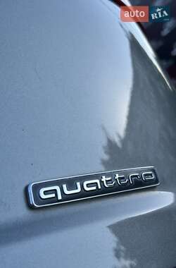 Позашляховик / Кросовер Audi Q7 2016 в 