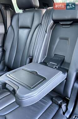 Позашляховик / Кросовер Audi Q7 2016 в 