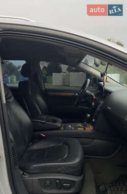 Внедорожник / Кроссовер Audi Q7 2006 в 