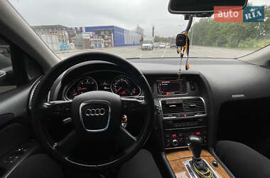 Внедорожник / Кроссовер Audi Q7 2006 в 